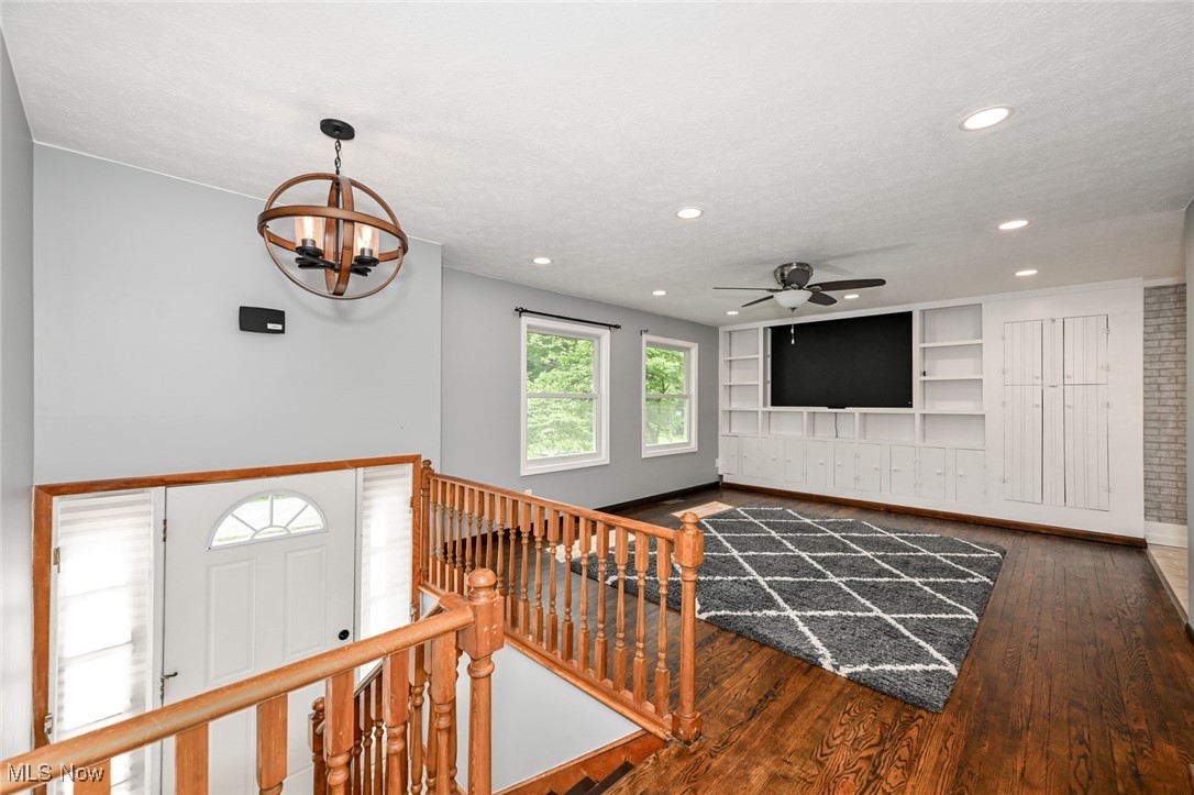 3428 Hiwood Avenue, Stow, Ohio image 15