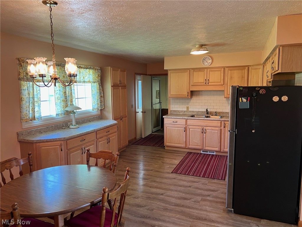 Photo of 1018 Foxmoor Lane, Ashland, OH 44805 (MLS # 5214739)