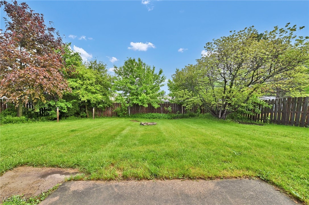 949 Dawn Court, Medina, Ohio image 7