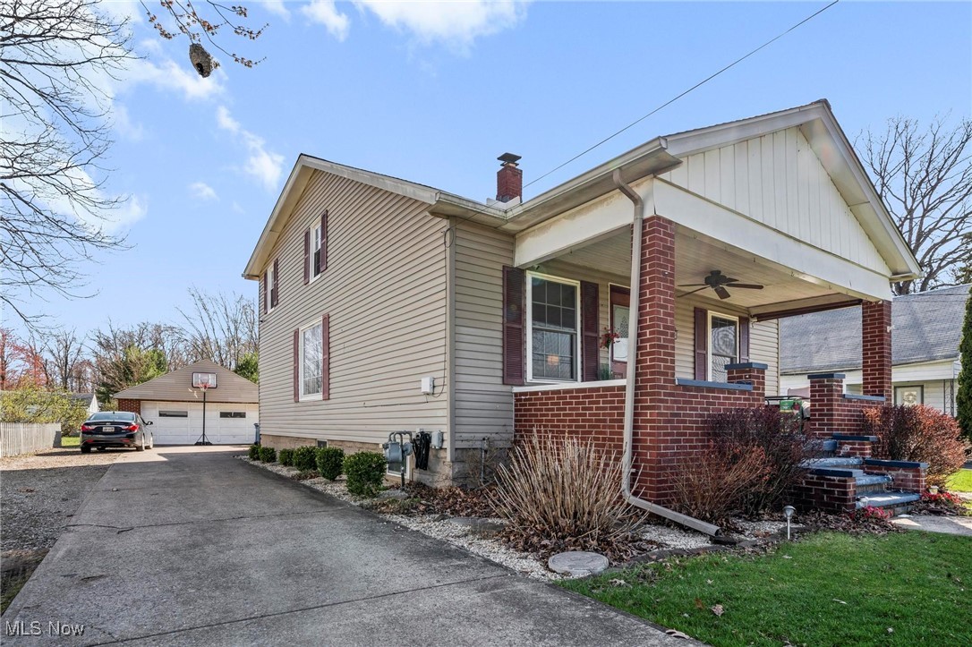 215 N Ridge Road, Lorain, Ohio image 33