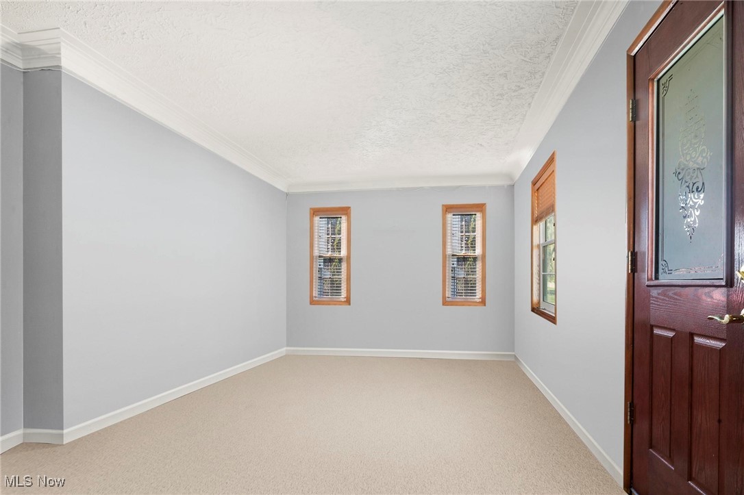 215 N Ridge Road, Lorain, Ohio image 10