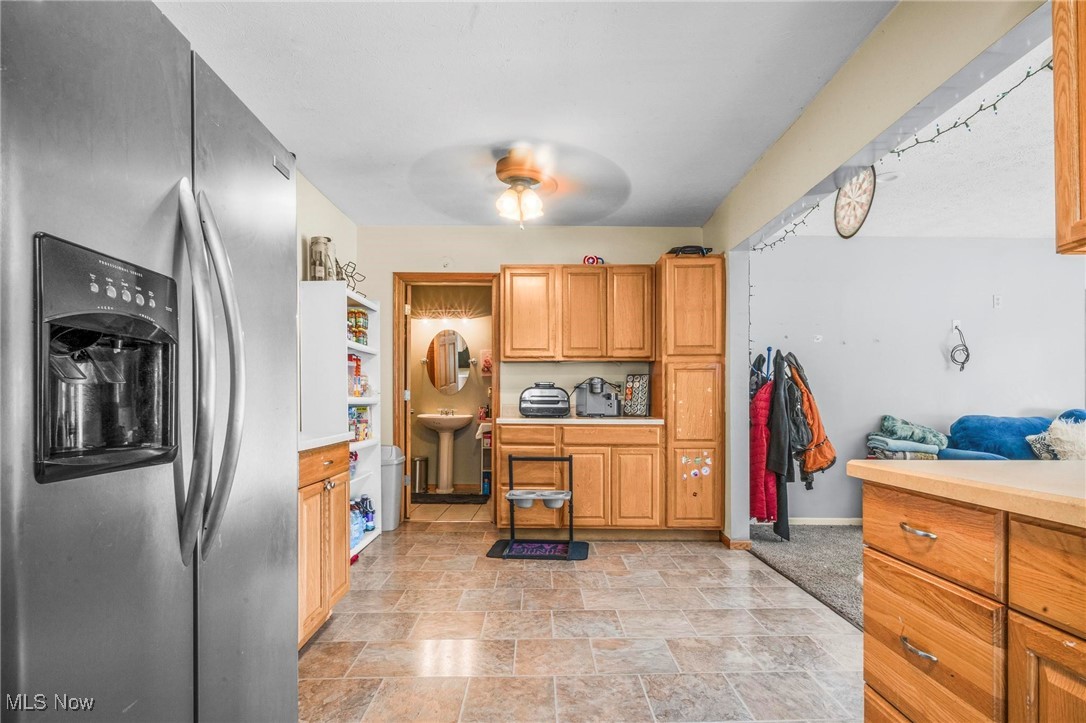 215 N Ridge Road, Lorain, Ohio image 19
