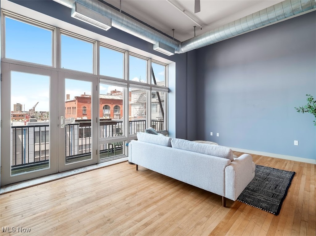 1951 W 26th Street 403