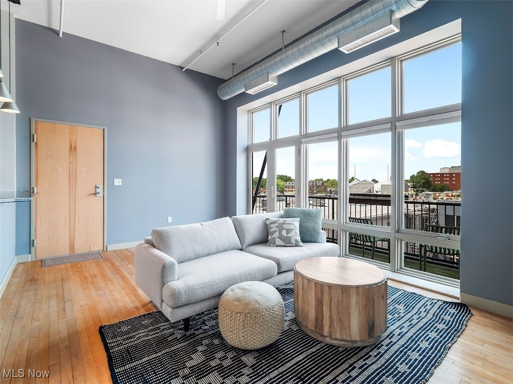 1951 W 26th Street 403