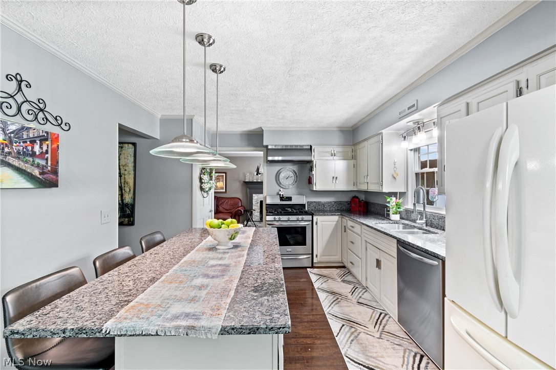Foxboro Meadows - Residential