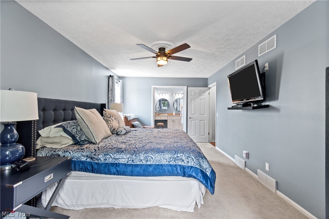 Foxboro Meadows - Residential