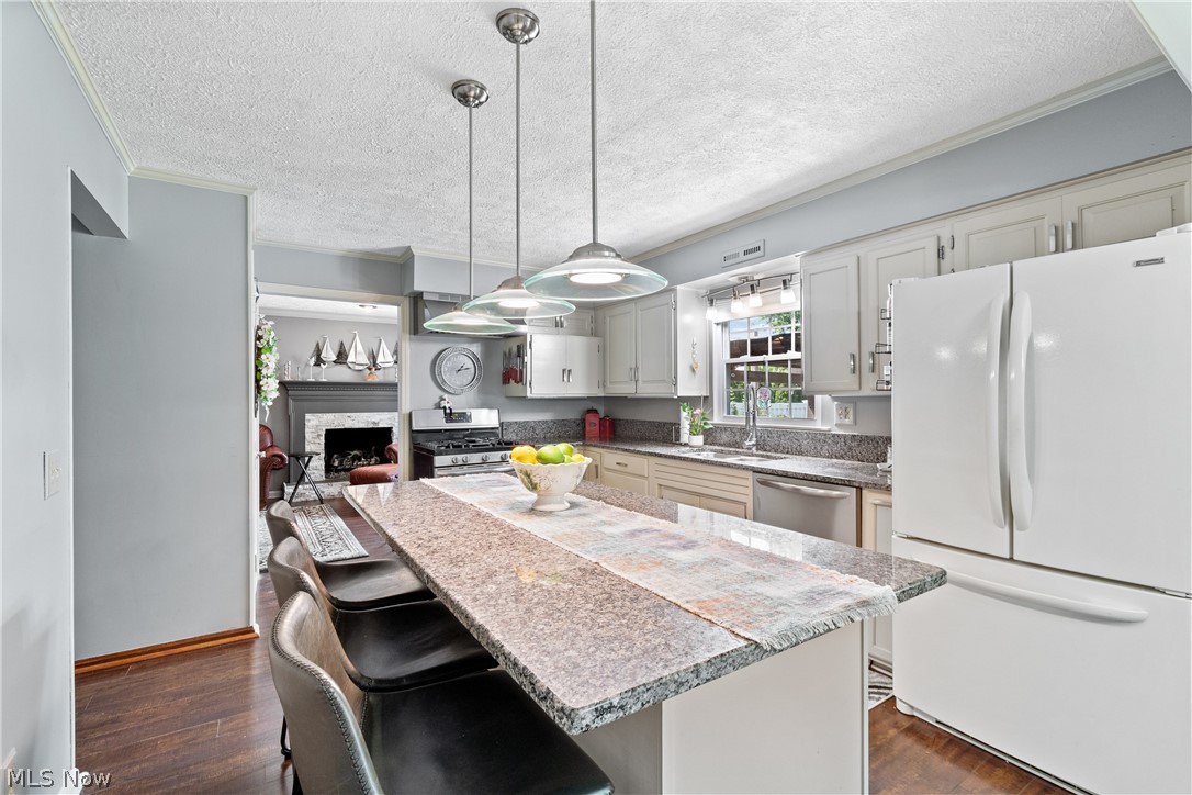 Foxboro Meadows - Residential