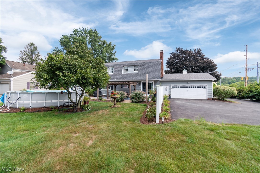 Foxboro Meadows - Residential