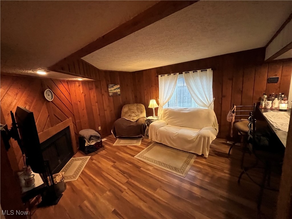 Cedar Glen Condo - Residential