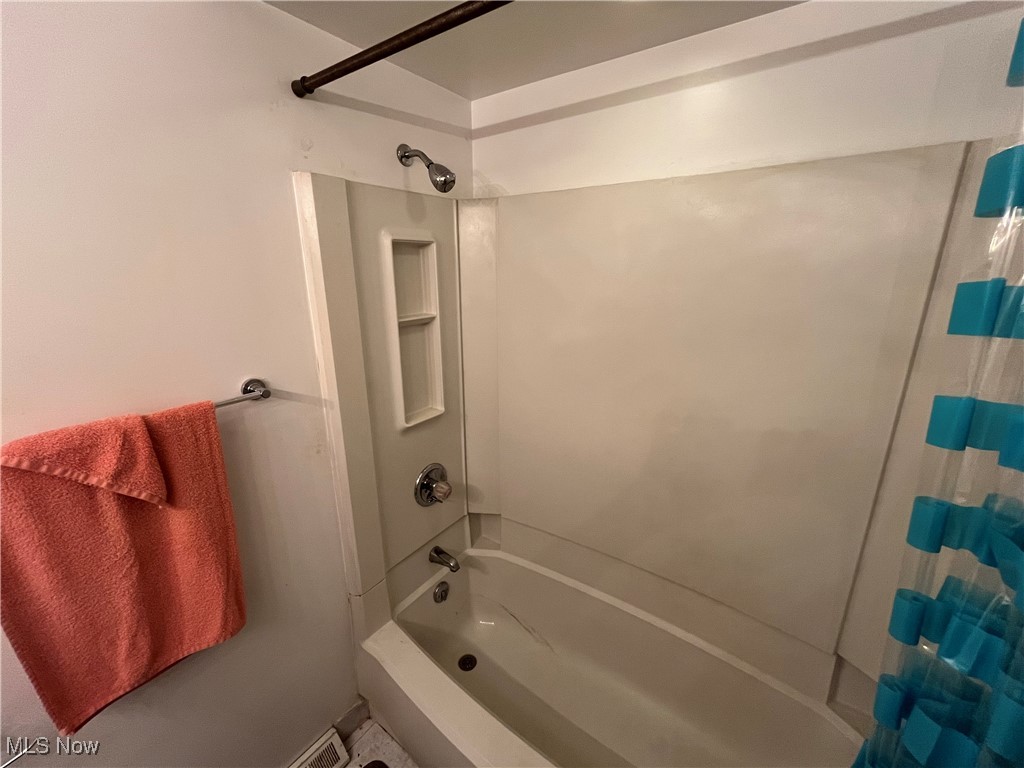 Cedar Glen Condo - Residential