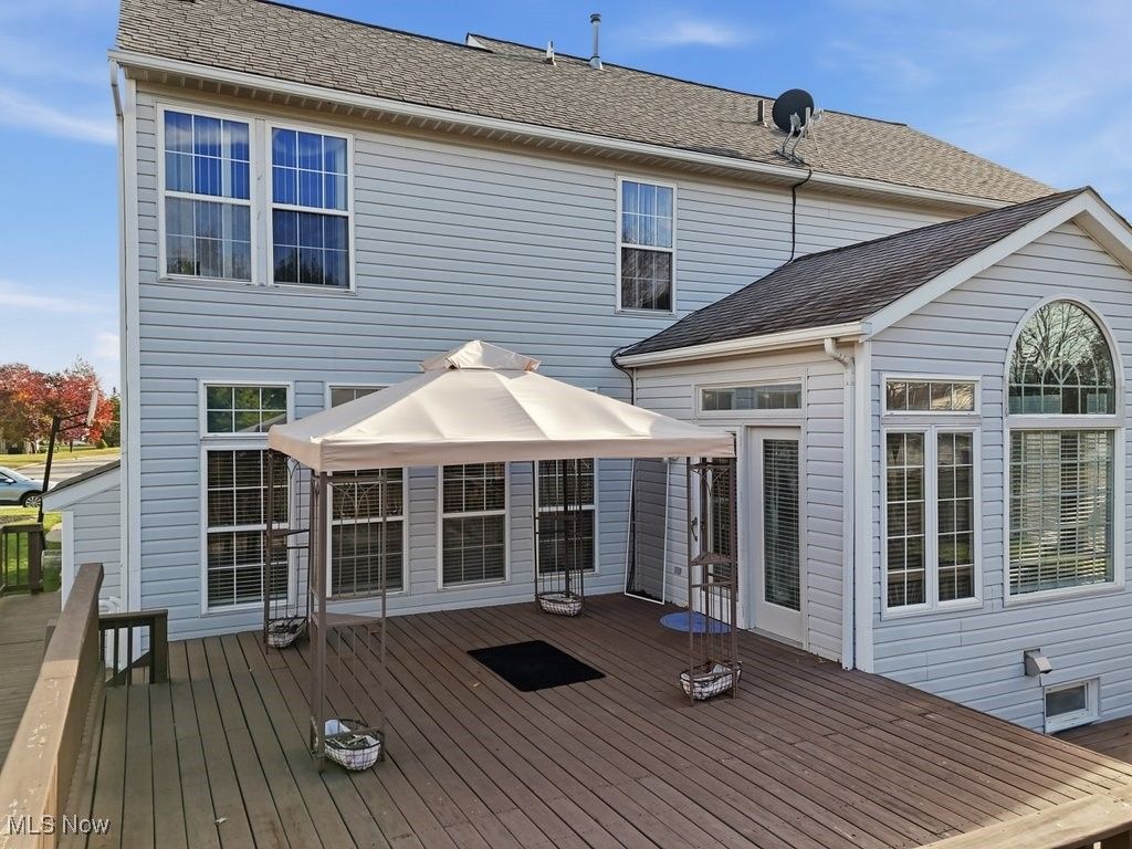 Photo of 108 Clearwater Dr, Brunswick, OH 44212 (MLS # 5174256)