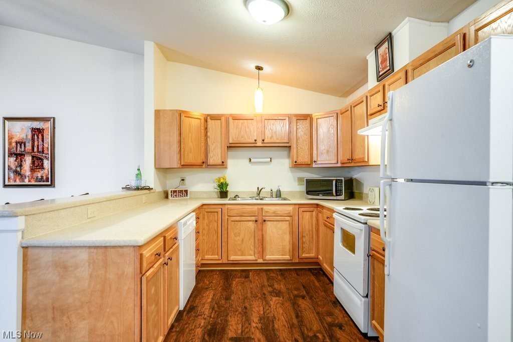 Waterford Pointe/Pleasant Lakes - Residential