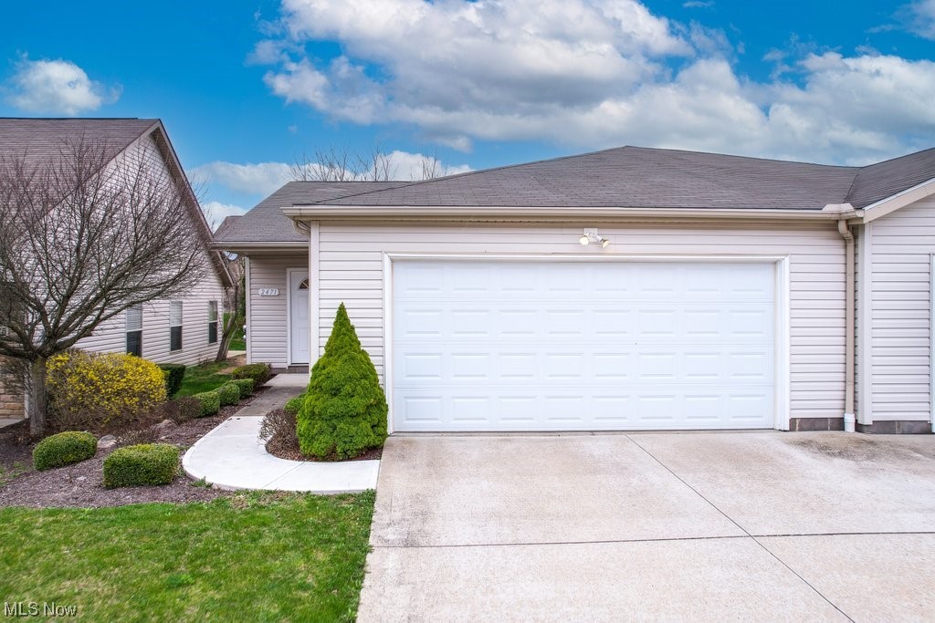 Waterford Pointe/Pleasant Lakes - Residential