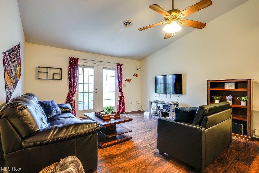 Waterford Pointe/Pleasant Lakes - Residential