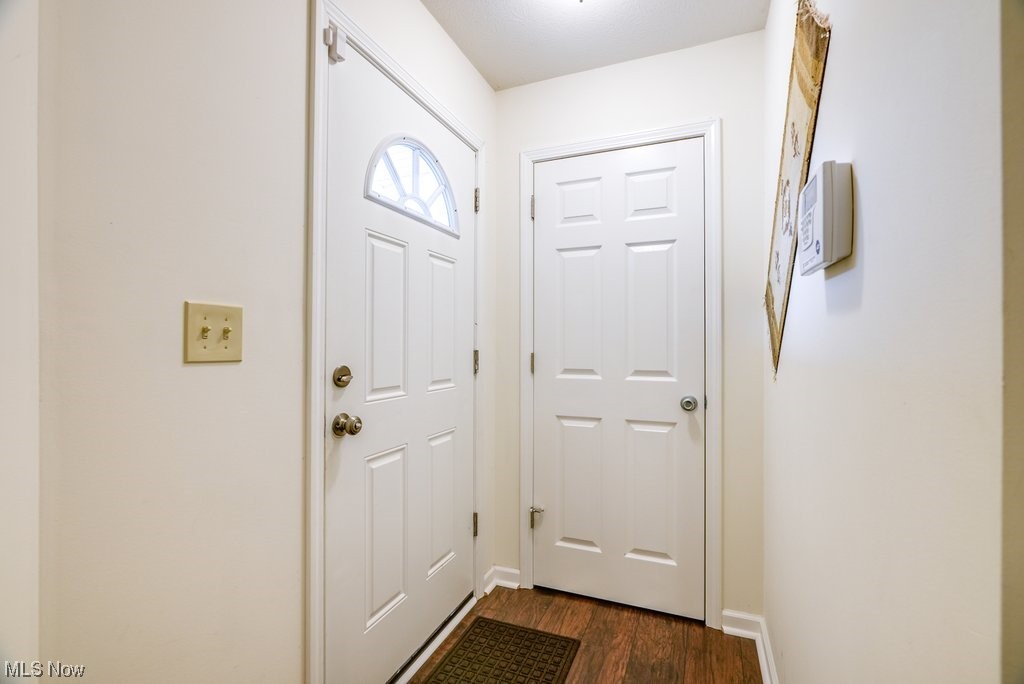 Waterford Pointe/Pleasant Lakes - Residential