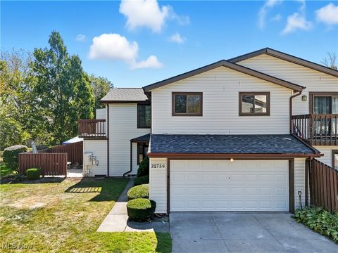 32756 Washington Court Solon OH 44139