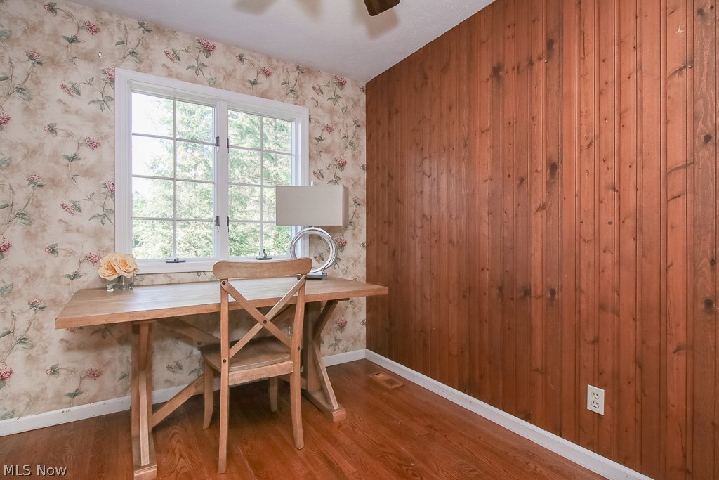 Broadview Acres - Residential