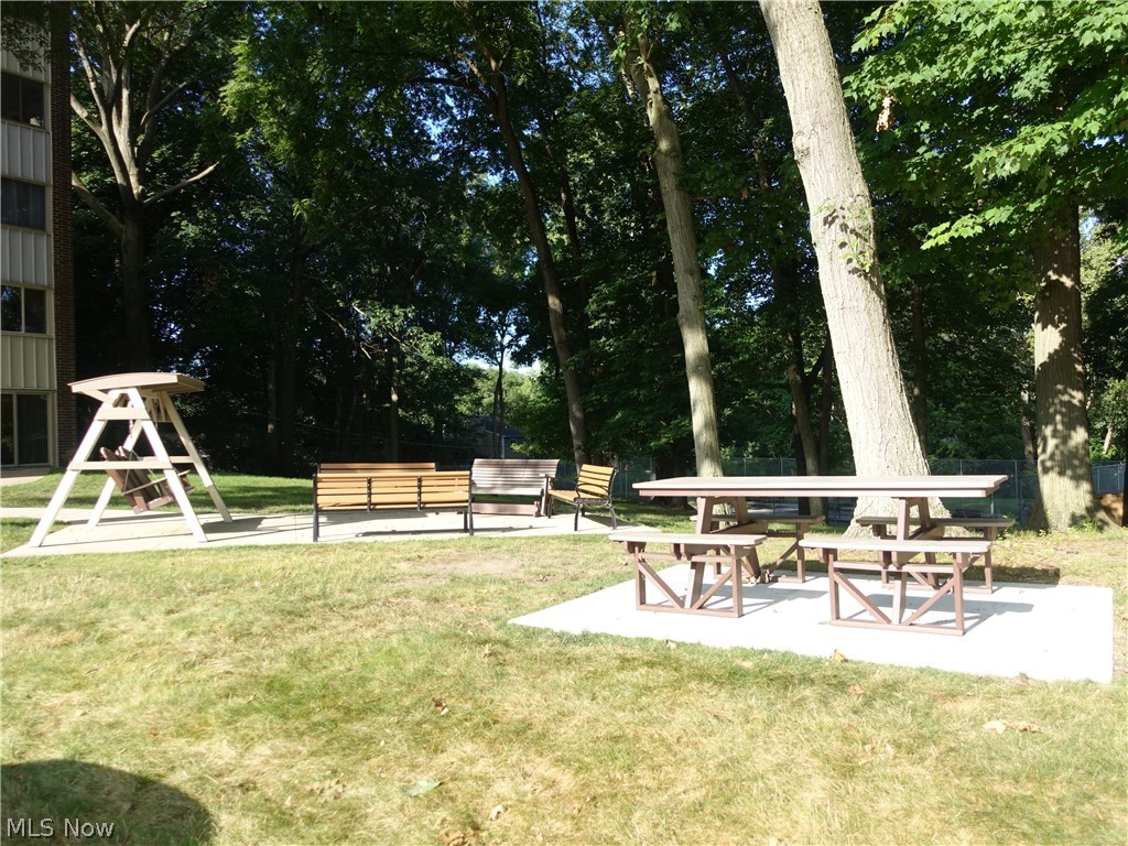 Silver Lake Towers - Residential