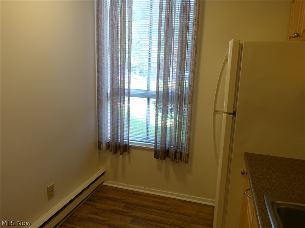 Silver Lake Towers - Residential