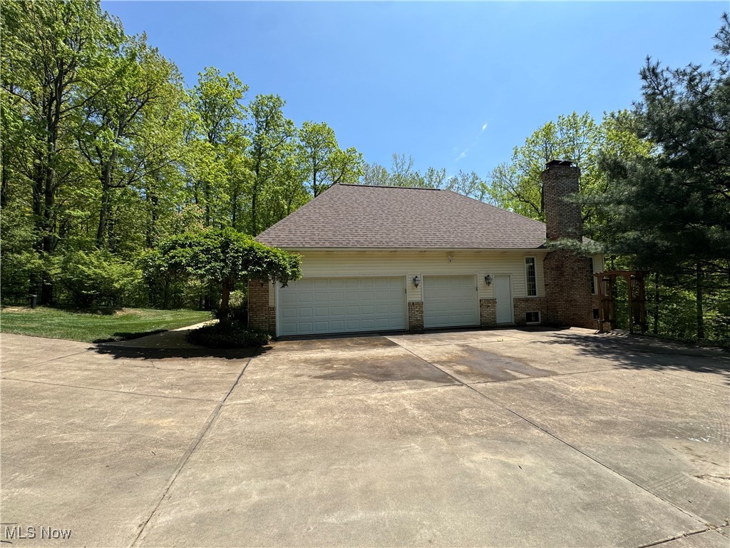 11185 Brentwood Lane