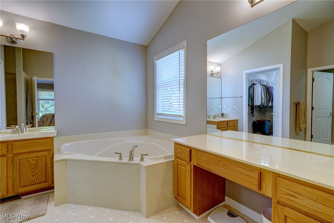 Reserve At Macintosh Farms - Residential