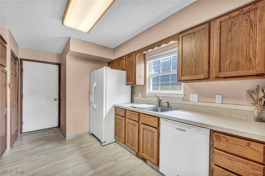 5921 Eastview Avenue, North Ridgeville, Ohio image 13