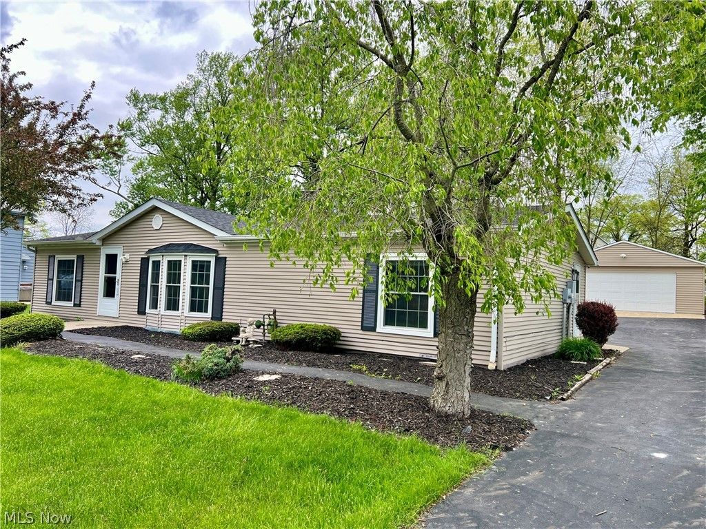Photo of 93 Fell Avenue, Northfield Village, OH 44067 (MLS # 5207912)