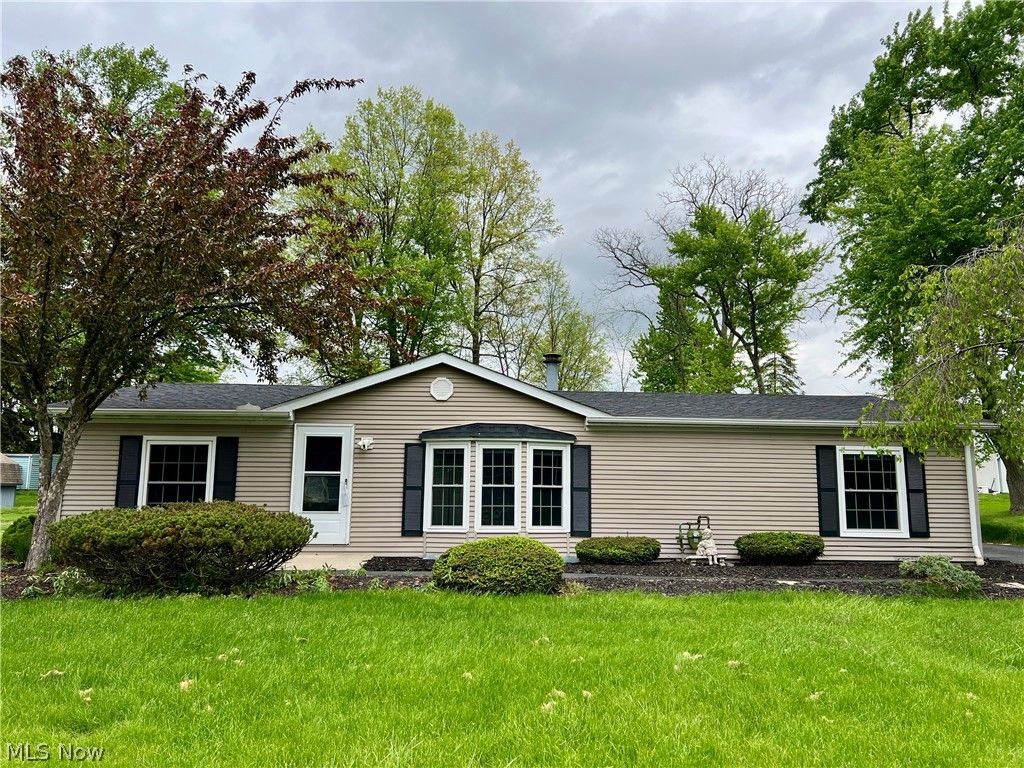 Photo of 93 Fell Avenue, Northfield Village, OH 44067 (MLS # 5207912)
