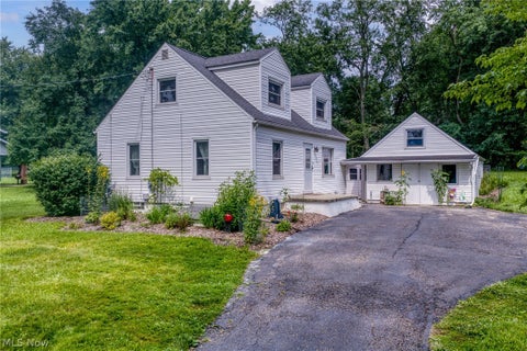 Homes For Sale - 1007 S Munroe Road<br/> Tallmadge, OH 44278