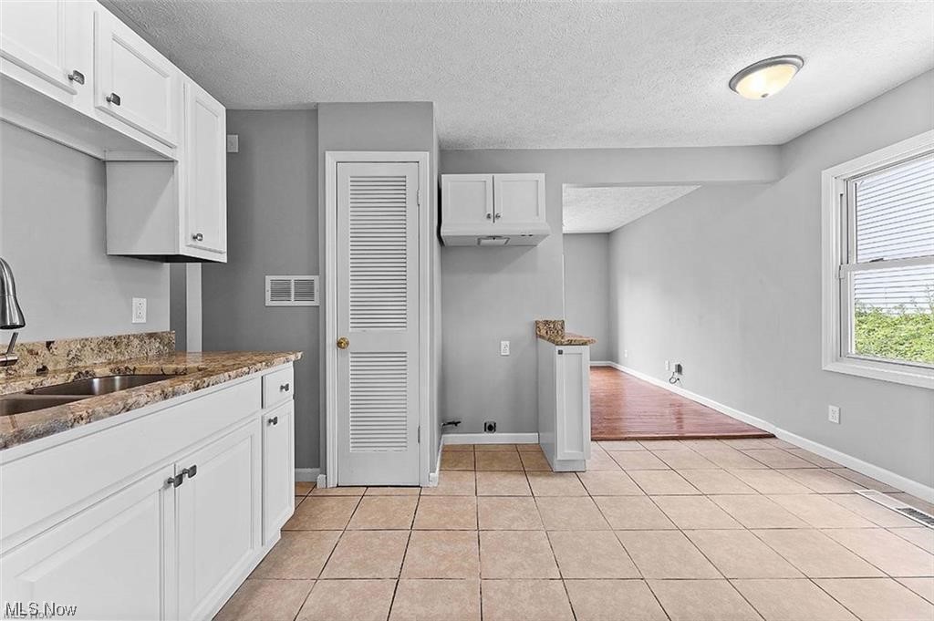 Brentwood Village 05/R Dvoraks - Residential