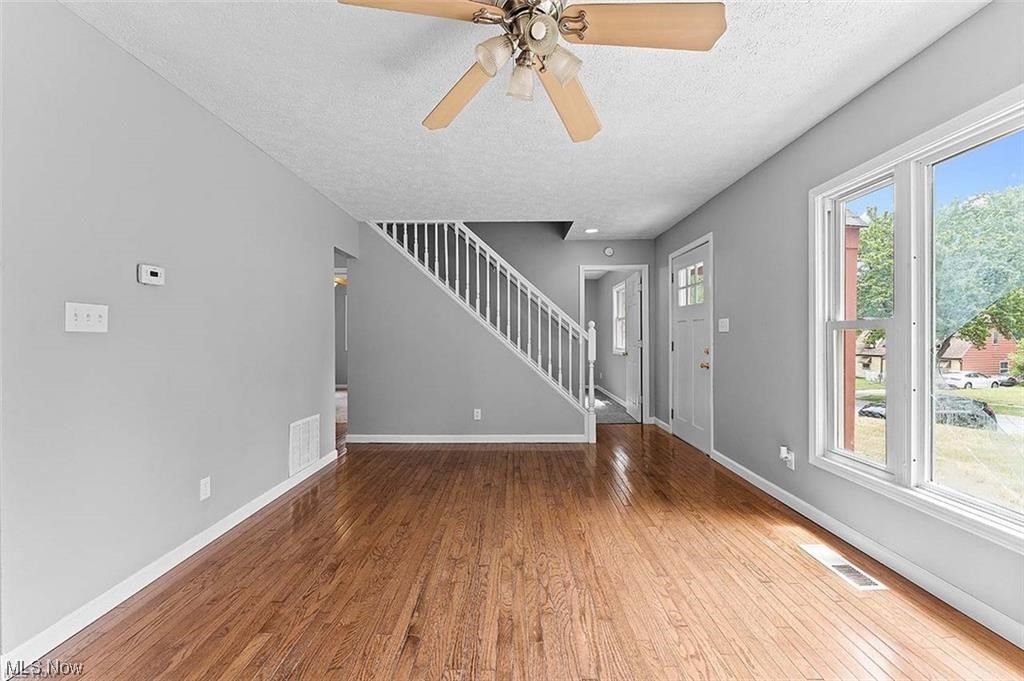 Brentwood Village 05/R Dvoraks - Residential