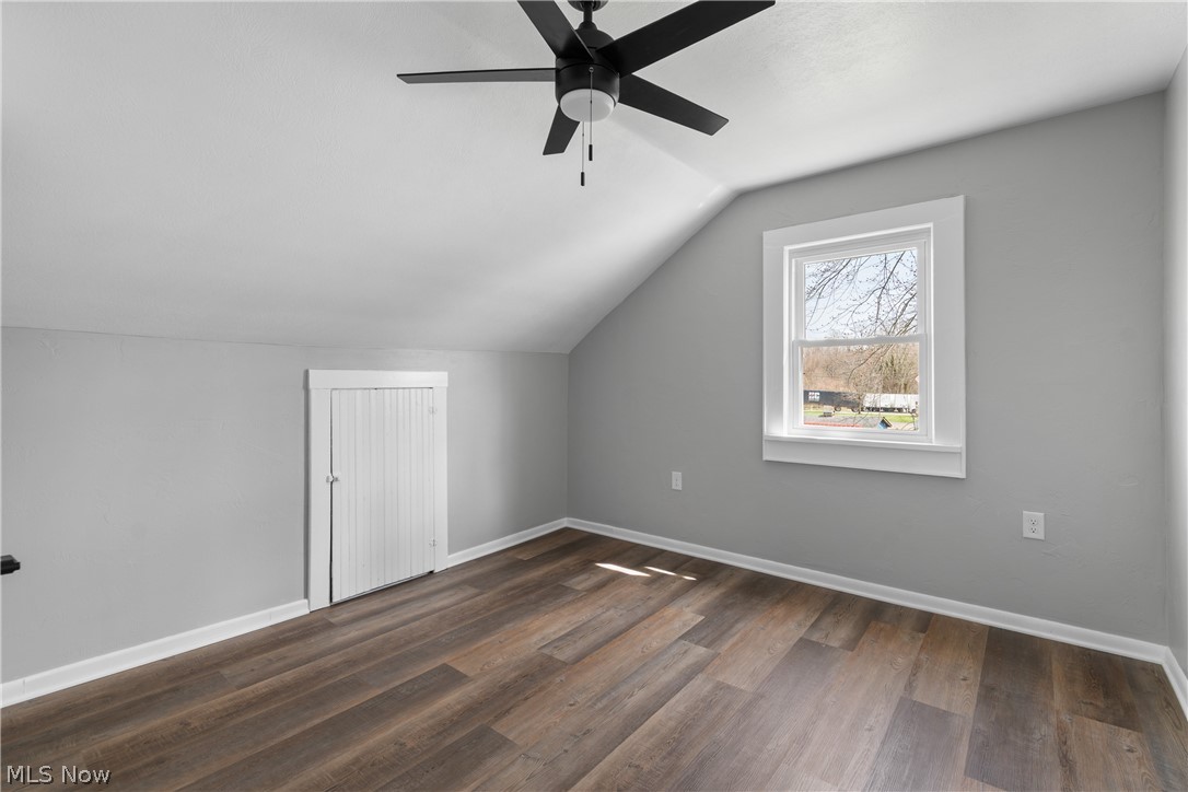 Village/Navarre - Residential