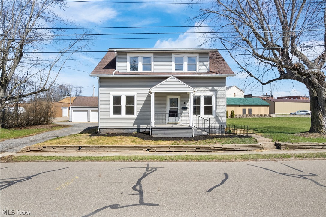 Village/Navarre - Residential