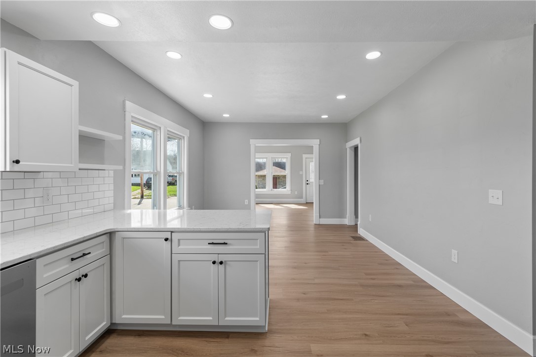 Village/Navarre - Residential