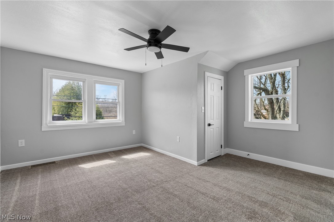 Village/Navarre - Residential