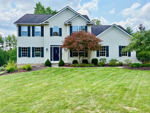 Homes For Sale - 266 Ruby Lane<br/> Streetsboro, OH 44241