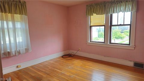 Tiny photo for 387 E York Street, Akron, OH 44310 (MLS # 5209345)