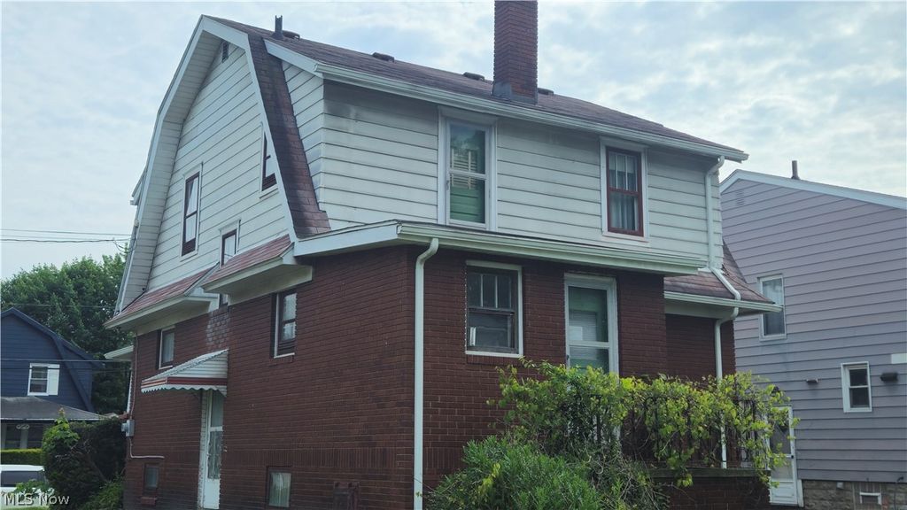 Photo of 387 E York Street, Akron, OH 44310 (MLS # 5209345)
