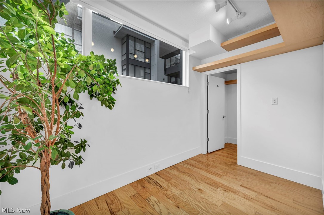 95 Lake Sub - Residential