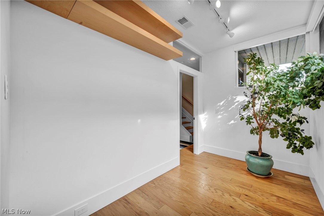 95 Lake Sub - Residential