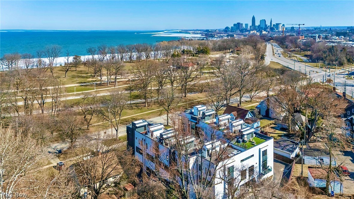 95 Lake Sub - Residential