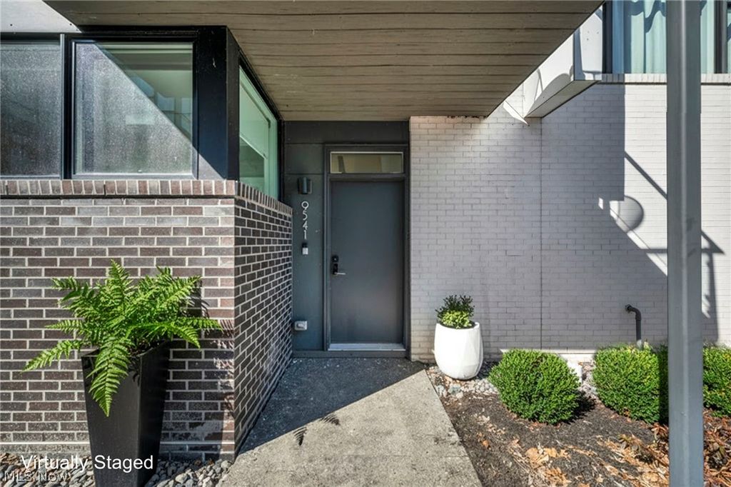 Photo of 9541 Lake Avenue, Cleveland, OH 44102 (MLS # 5190115)