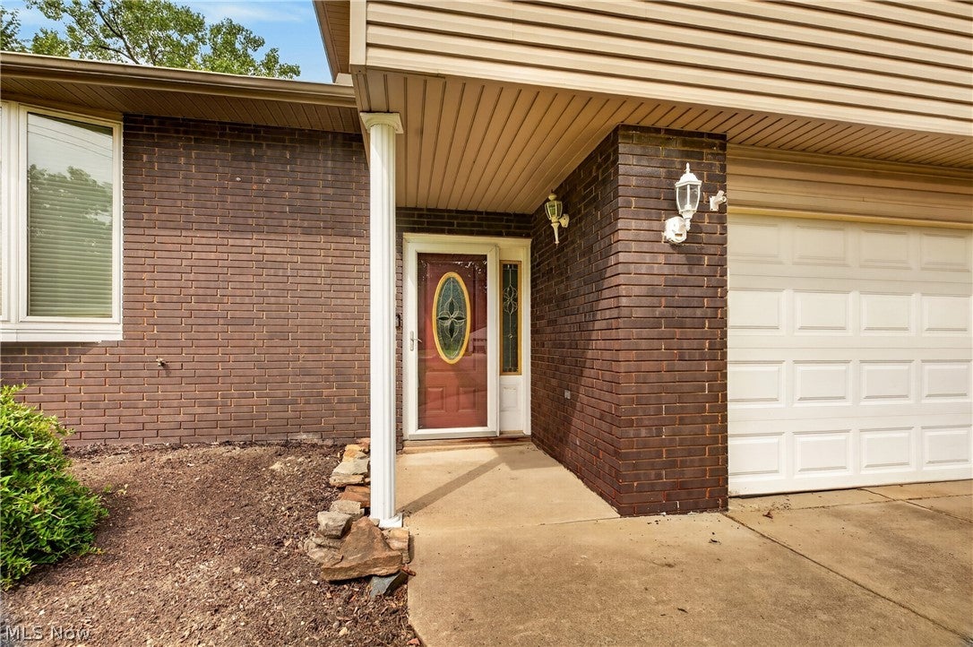 6613 Brookside Road