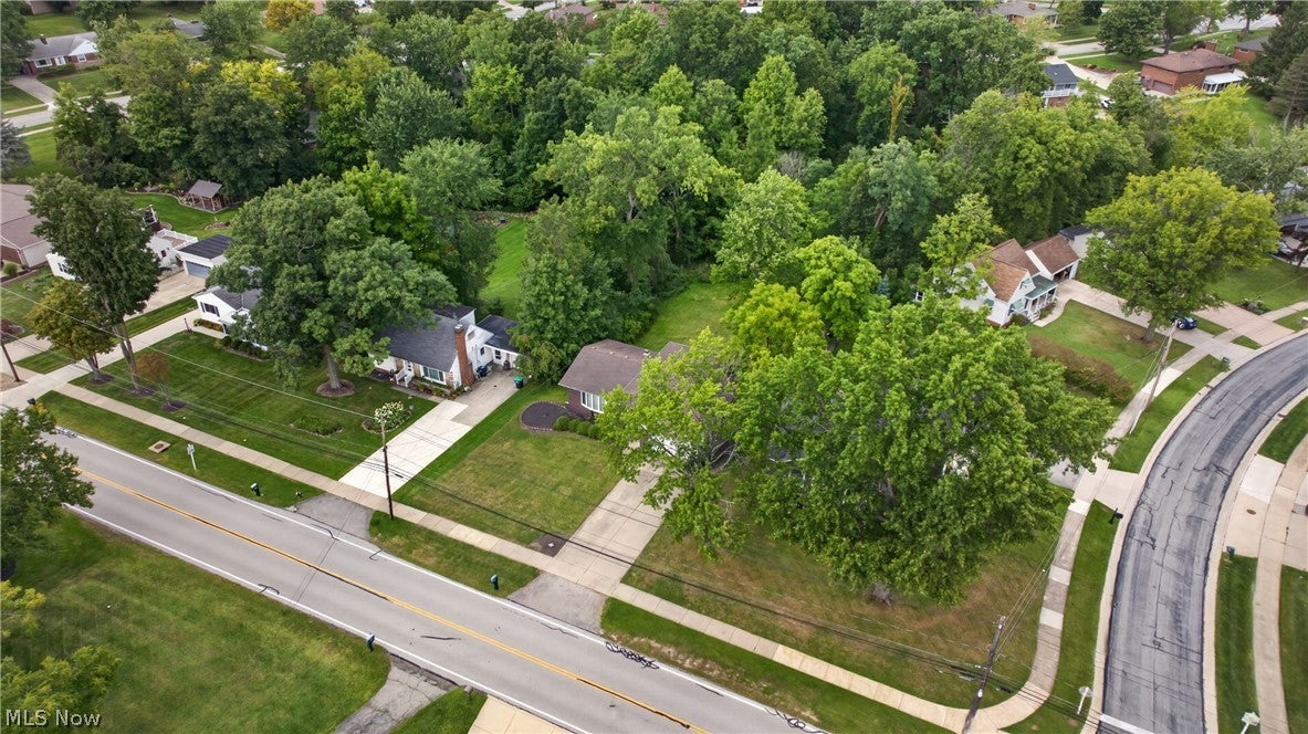 6613 Brookside Road