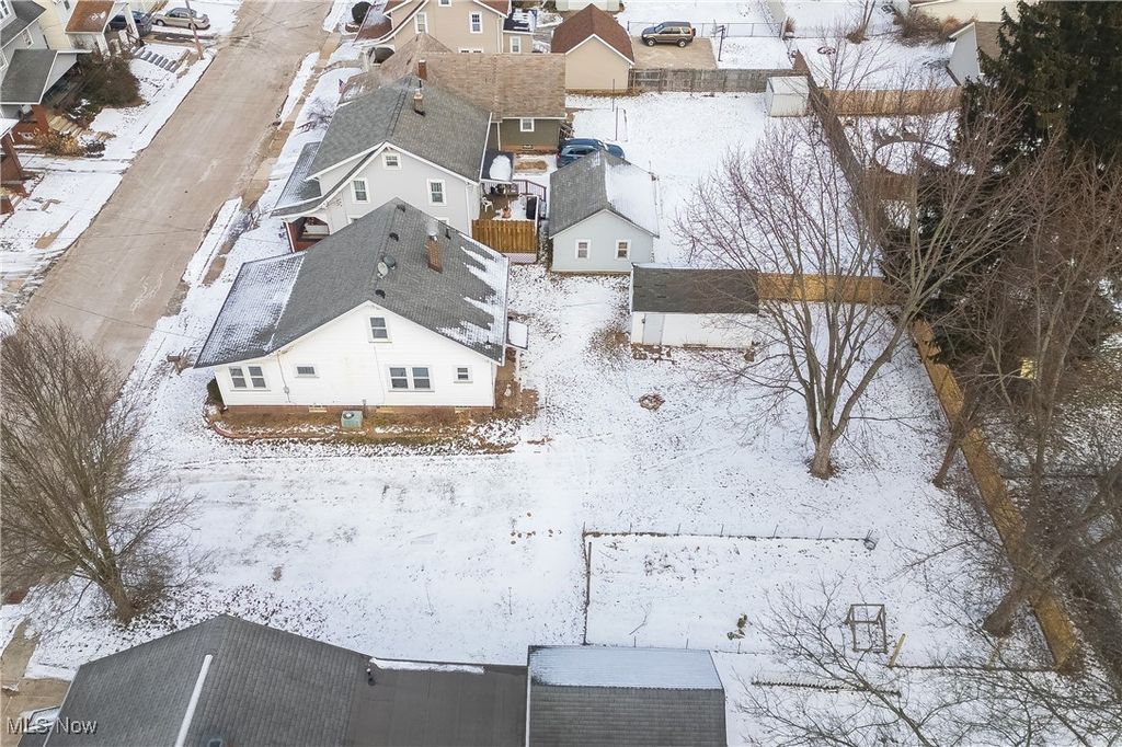 Photo of 230 Superior Street, Louisville, OH 44641 (MLS # 5183553)