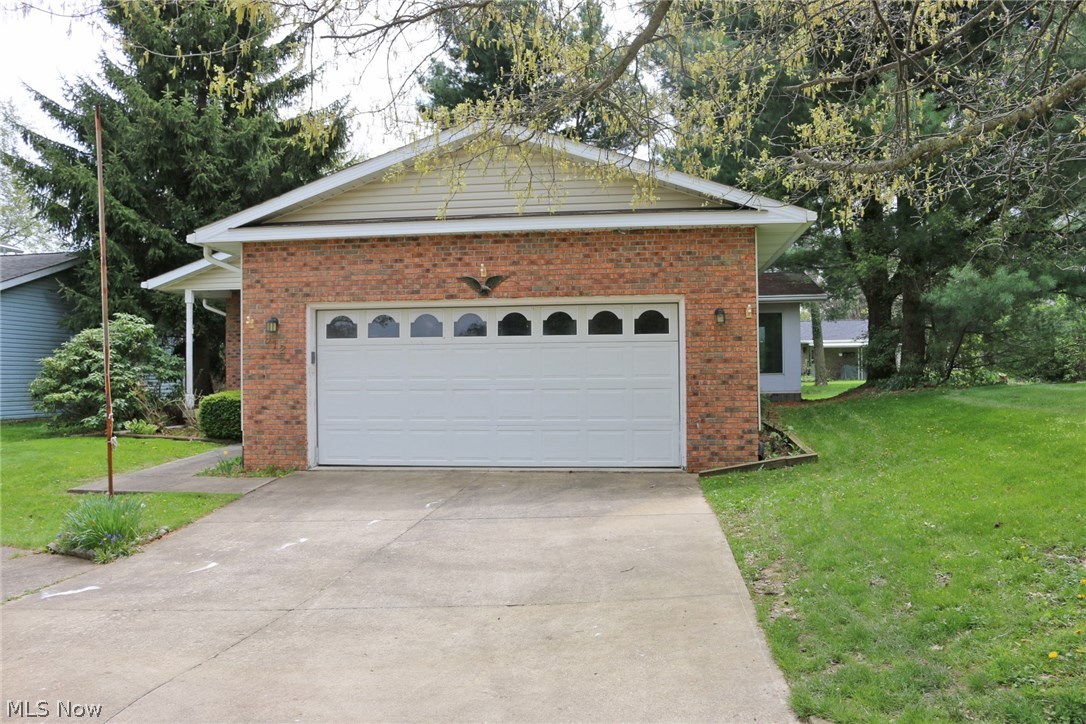 Country Club Estates - Residential