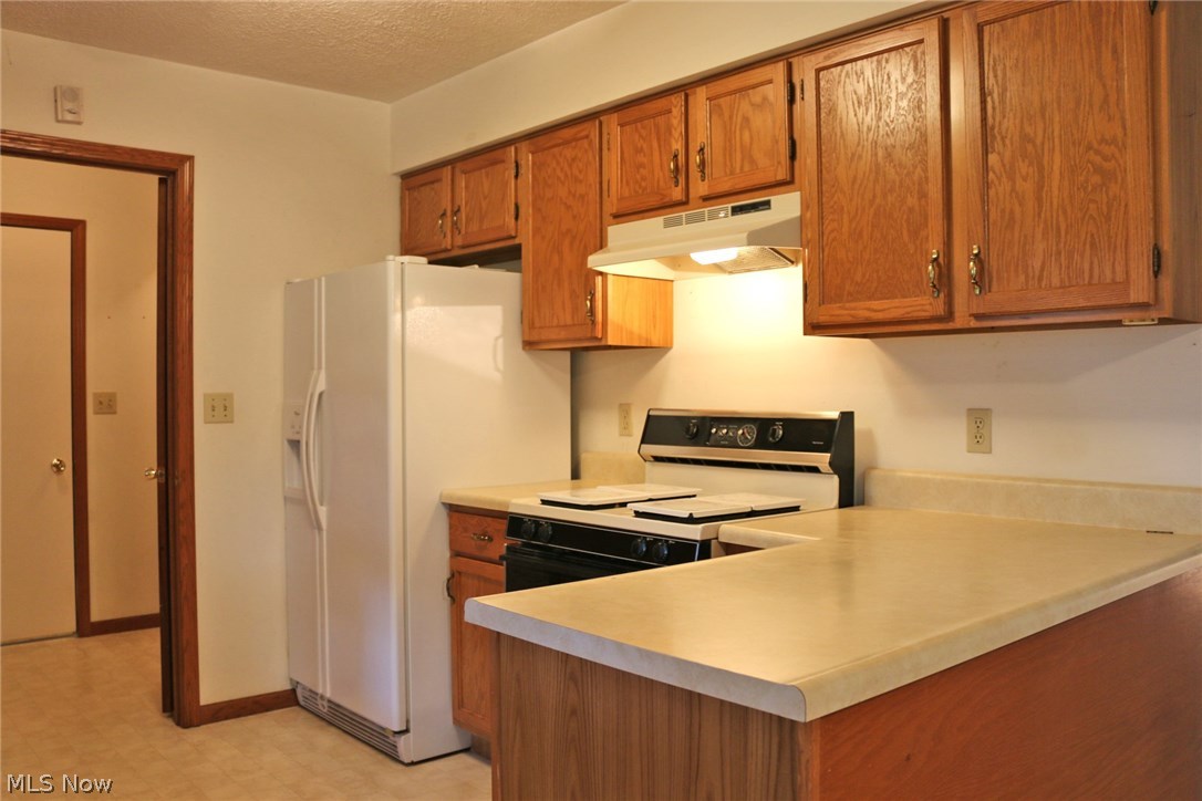 Country Club Estates - Residential