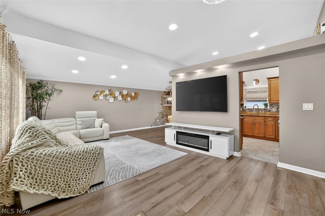 1178 Golden Gate Boulevard