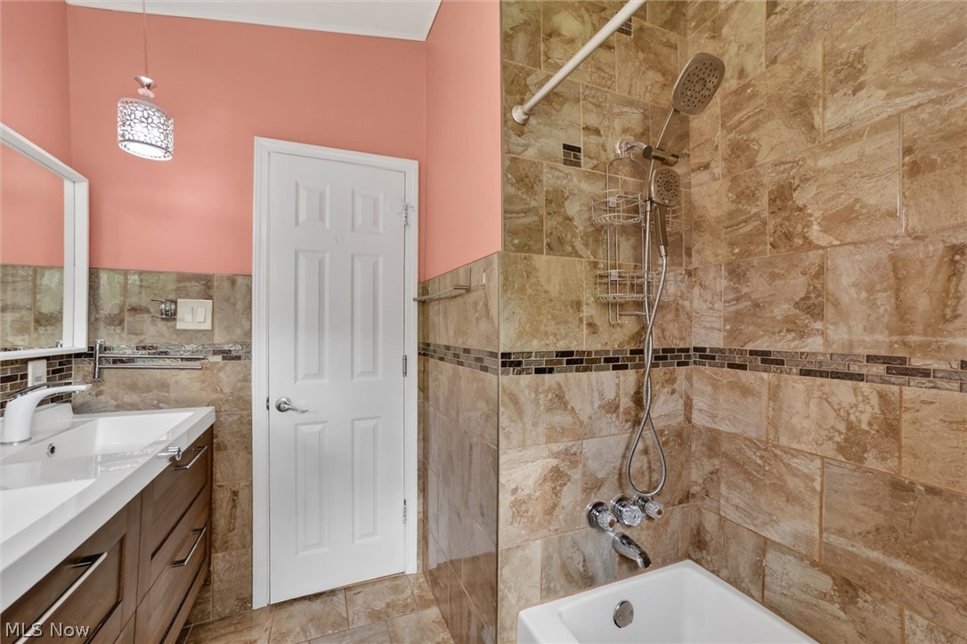 Acreage Golden Gate Estates - Residential