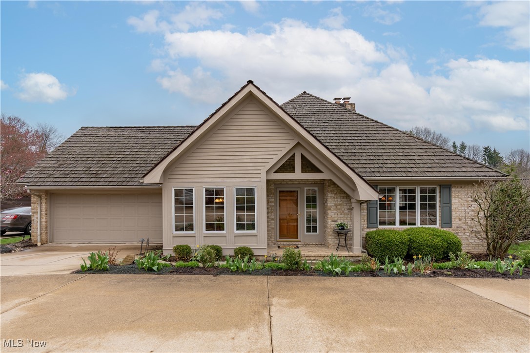 27 Lasalle Court, North Canton, Ohio image 1